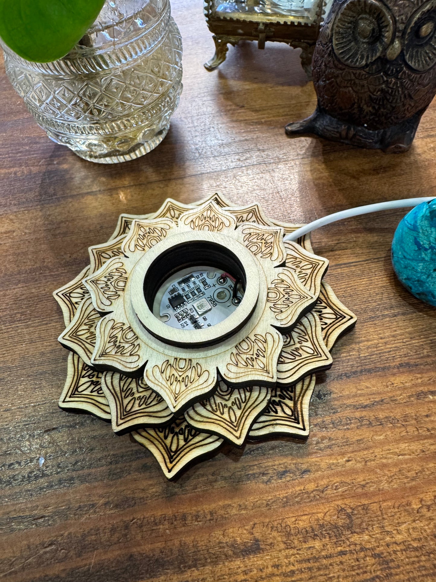 Klothållare med LED-lampa - Mandala
