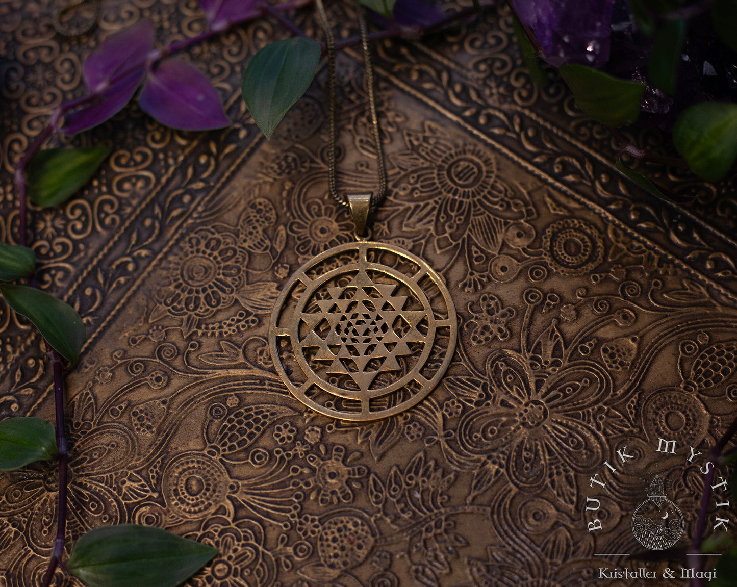 Halsband i mässing - Merkaba