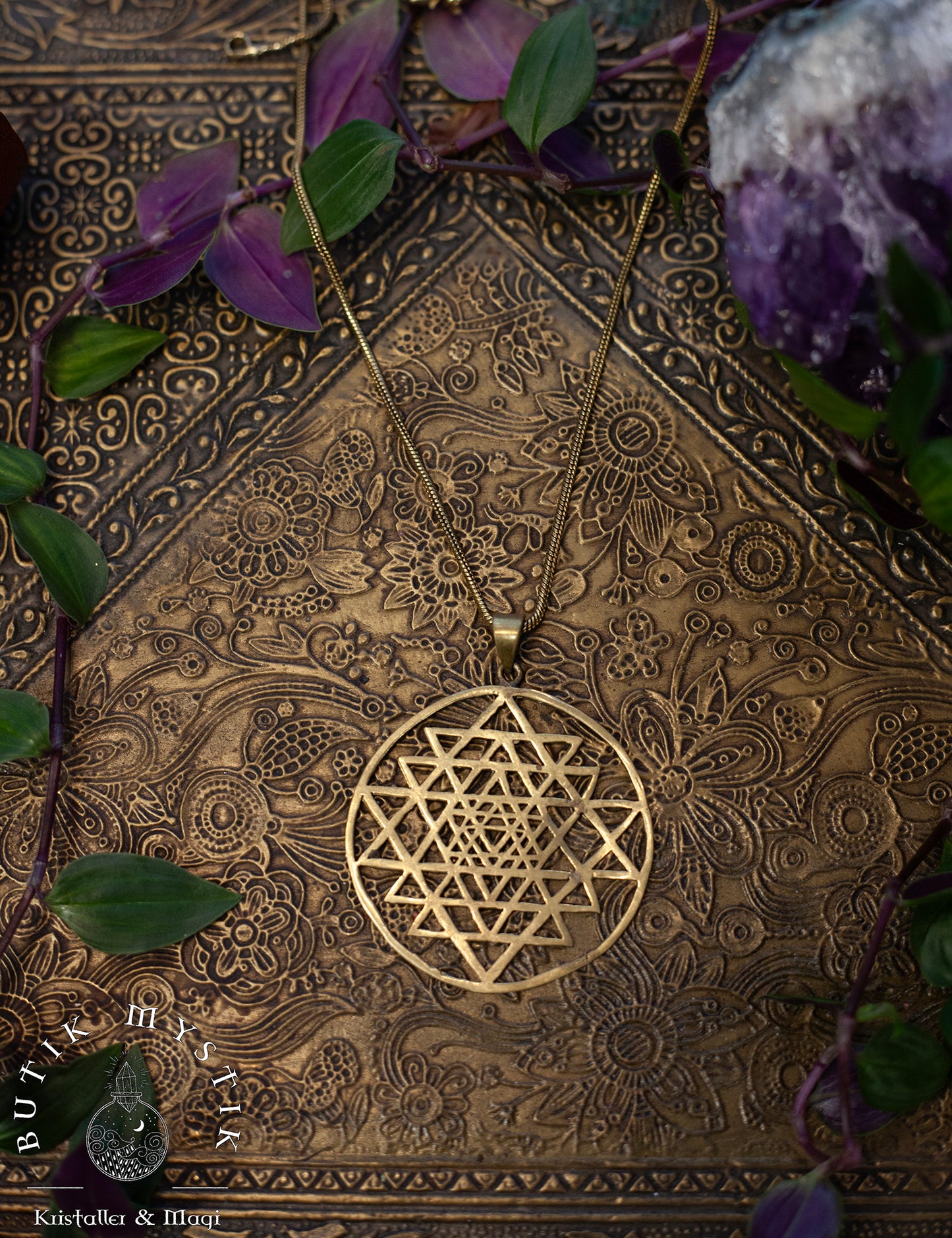 Halsband i mässing - Merkaba Tetrahedron