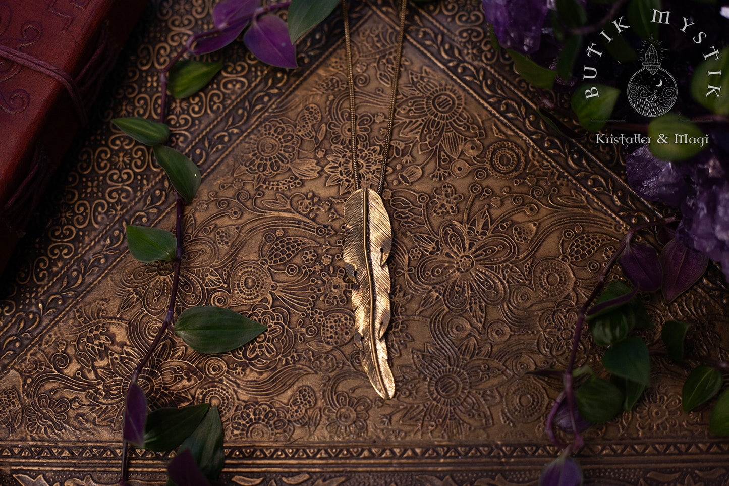 Halsband i mässing - Fjäder