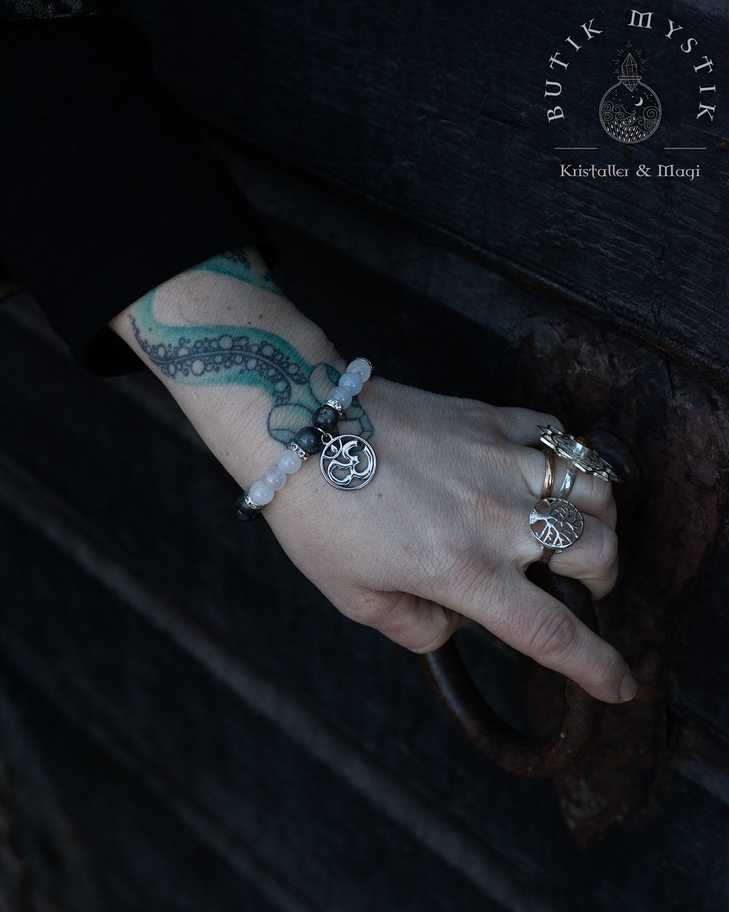 Armband i kristall - Aum 8mm