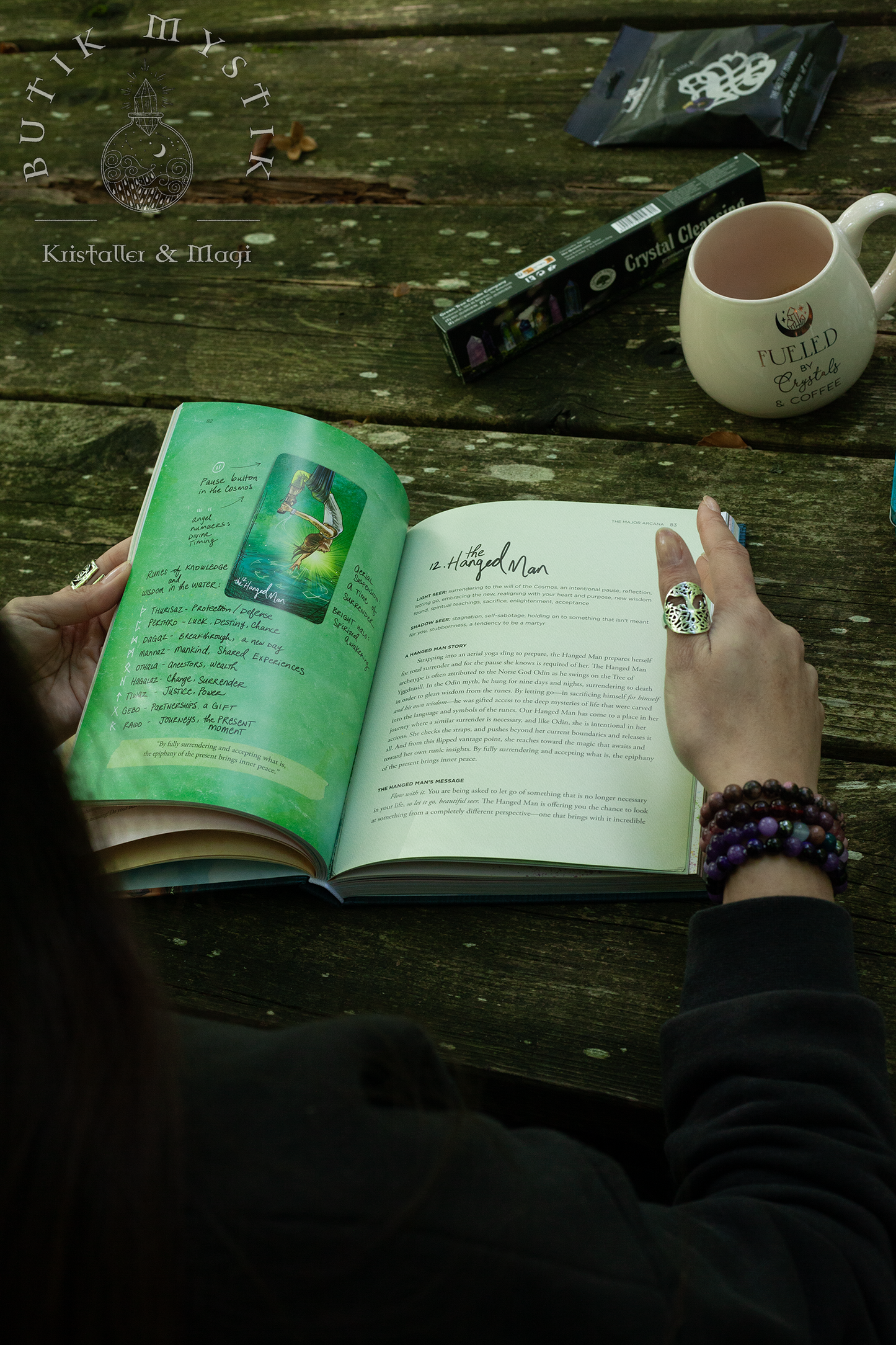 Tarot for Light Seers - tarotbok av Chris-Anne