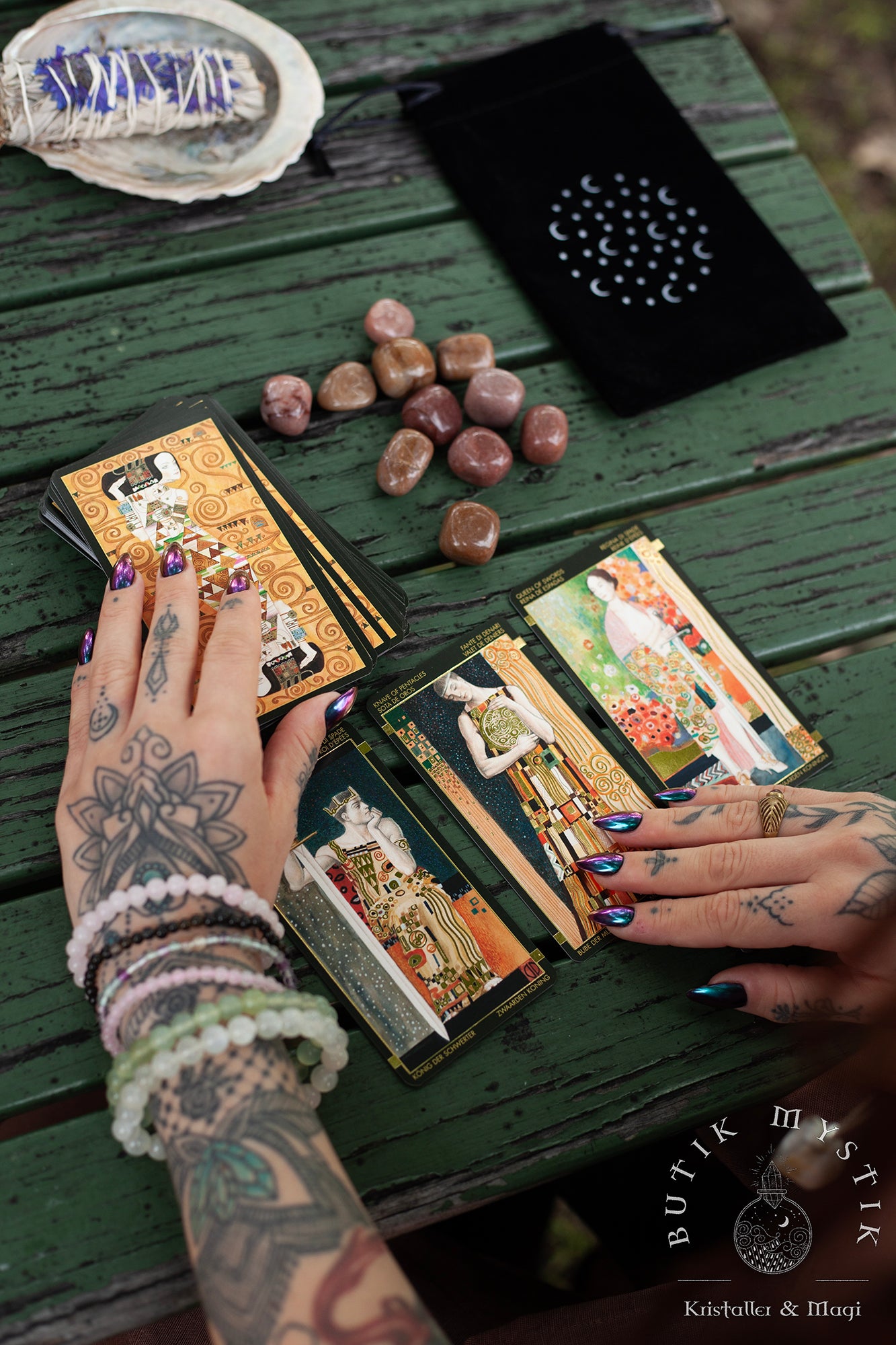 Golden tarot of Klimt