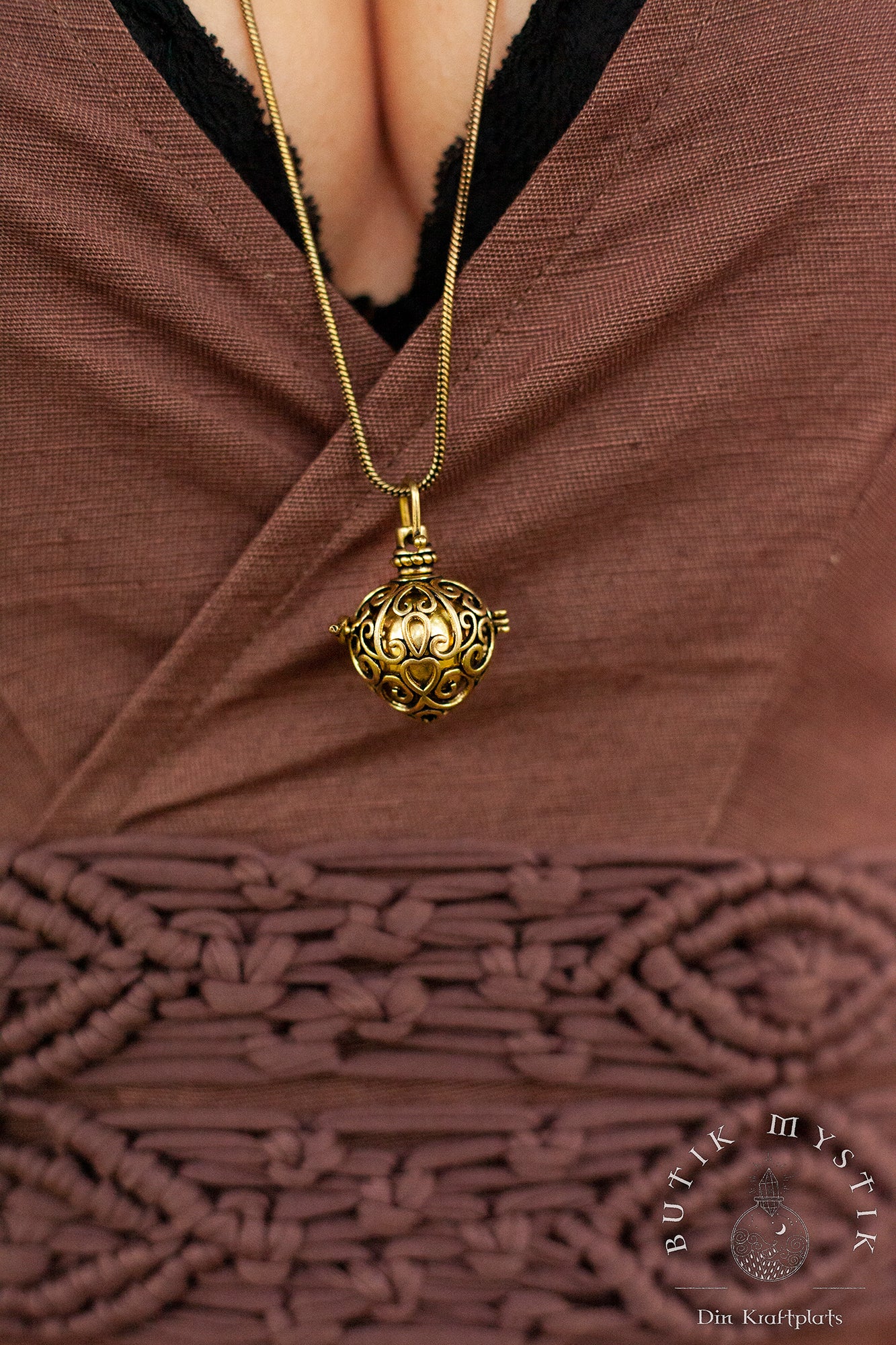 Halsband i mässing - Graviditetssmycke / Änglasmycke / Älvsmycke