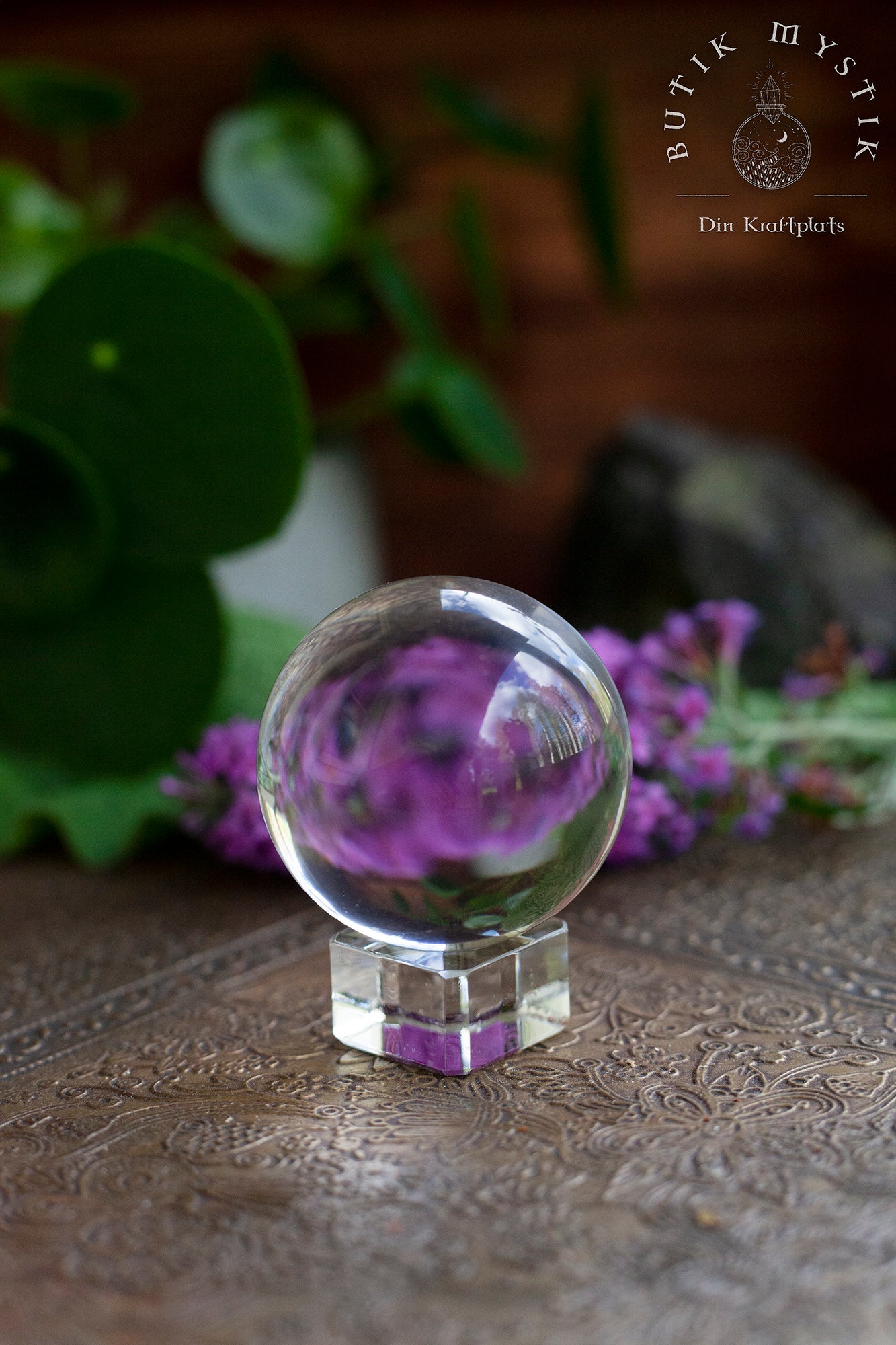 Kristallkula i glas