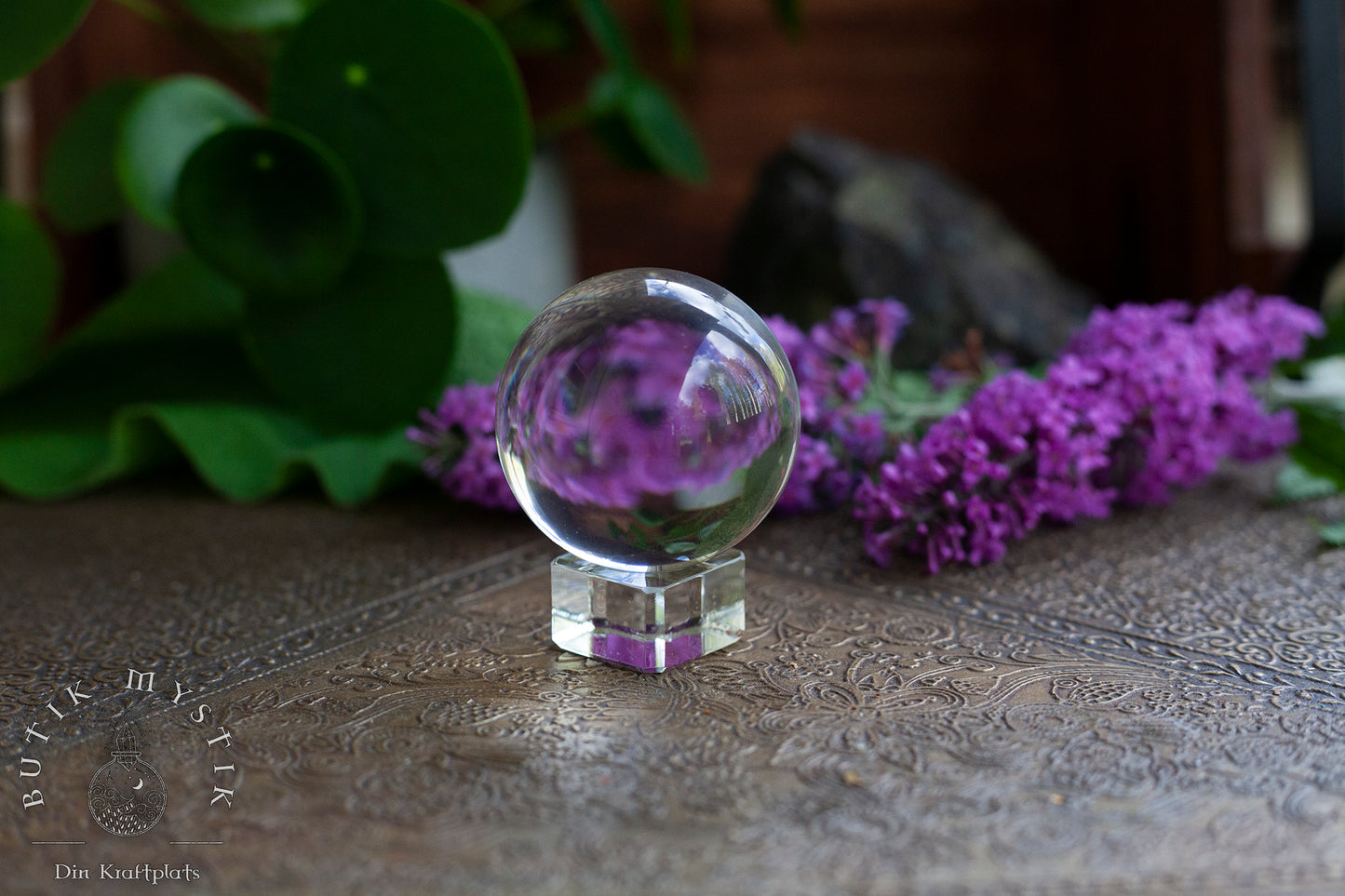 Kristallkula i glas