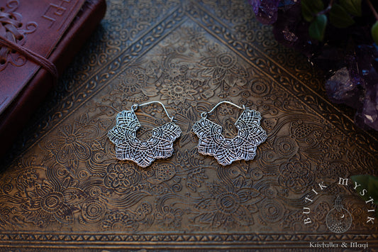 Örhängen i silver - Mandala hoops