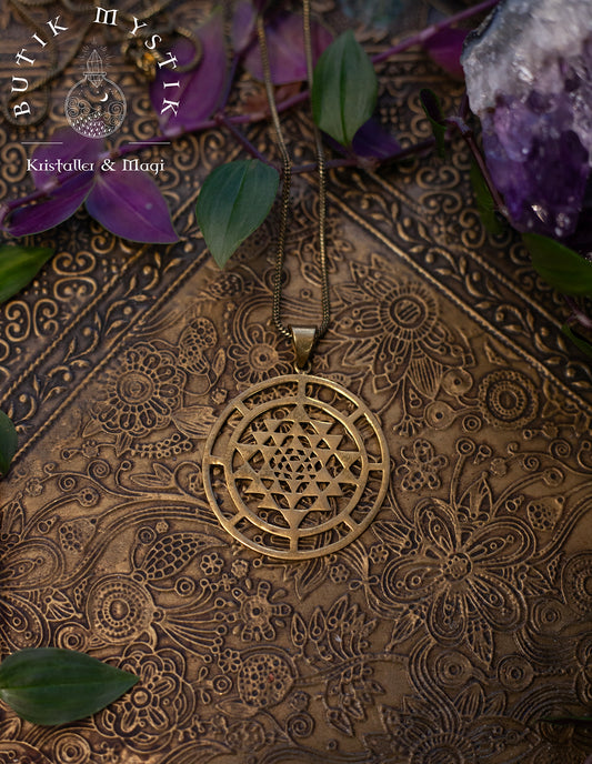 Halsband i mässing - Merkaba