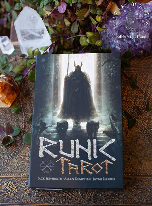 Runic Tarot - med stor bok - engelska