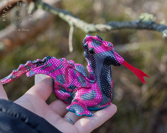 Sanddjur - Rosa/svart drake
