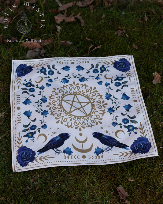Häxig vit altar duk - pentagram * måne * korp
