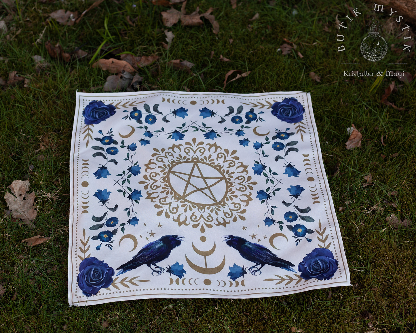 Häxig vit altar duk - pentagram * måne * korp