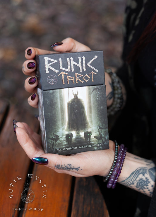 Runic Tarot - engelska