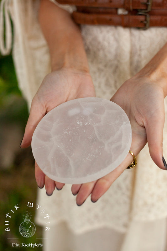 Selenit platta- för att ladda dina andra kristaller